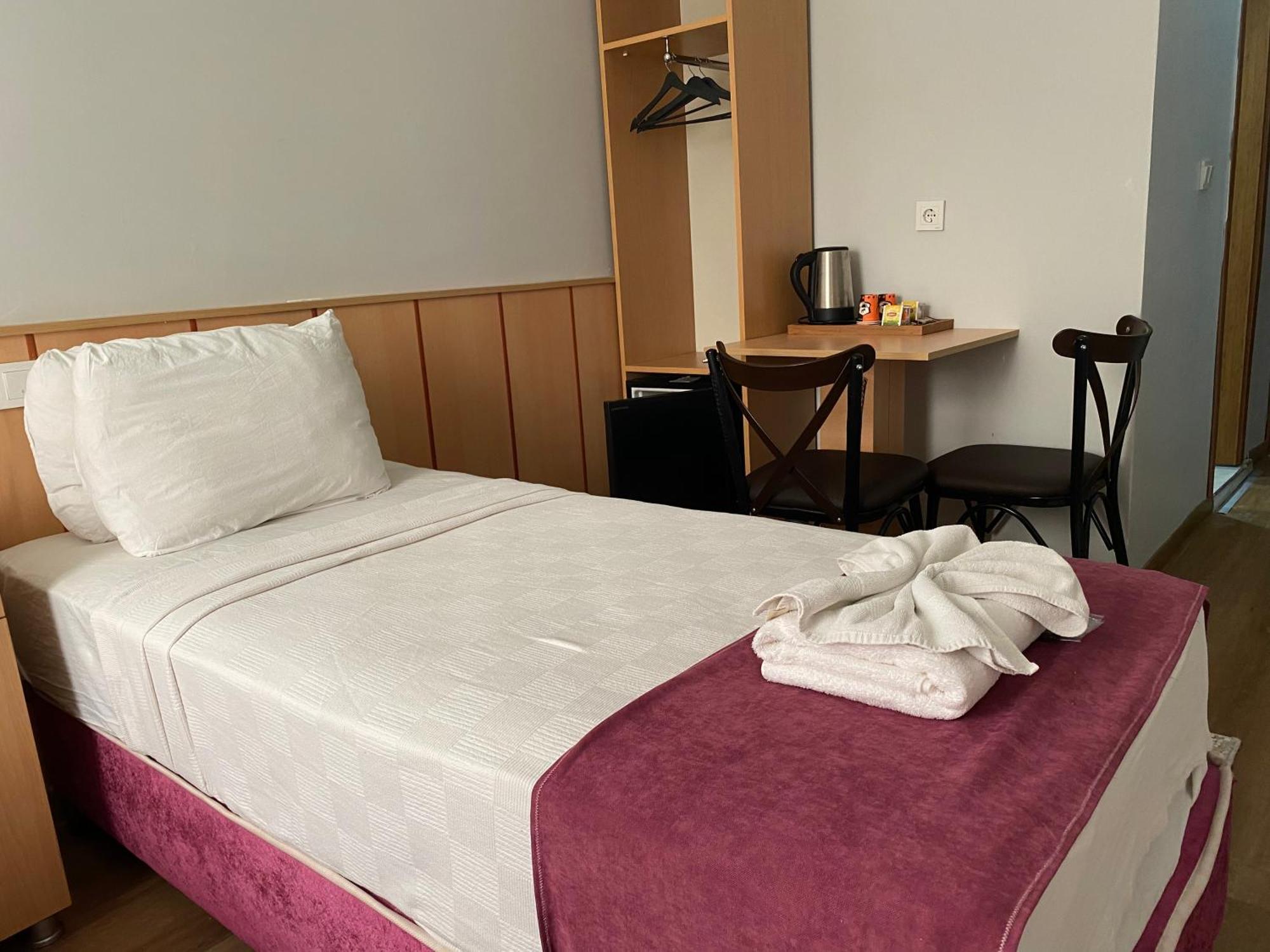 Hotel Oezsefa Стамбул Экстерьер фото